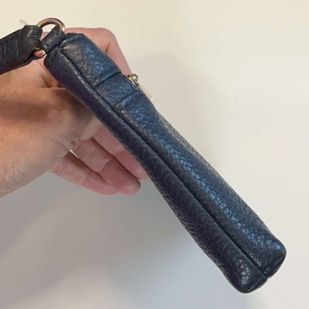 Michael Kors Navy Blue Pebbled Leather  Wristlet Pouch EUC MSRP $128 - Picture 7 of 16